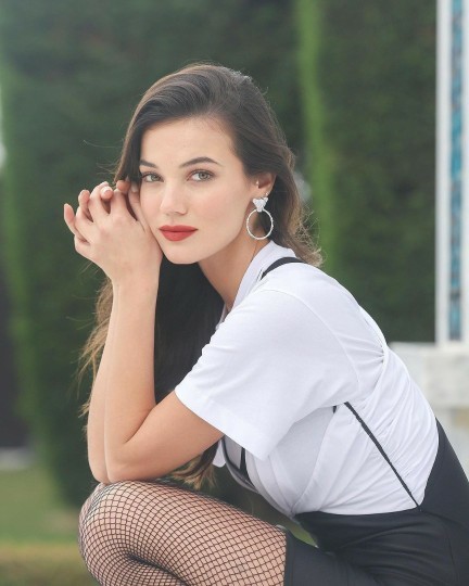 Sizce en güzel kadın ünlü kim?