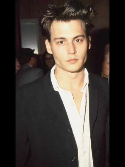 Leonardo Dicaprio mu yoksa Johnny Depp mi?