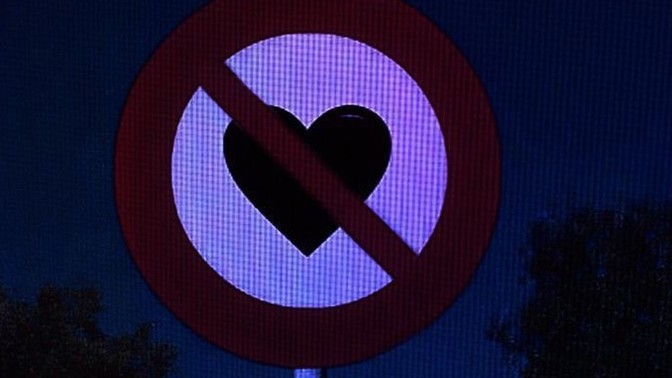 Kalbimdeki yarayı bir nezle de olsa iyileştirmek için yarabandını yutsam işe yarar mı?