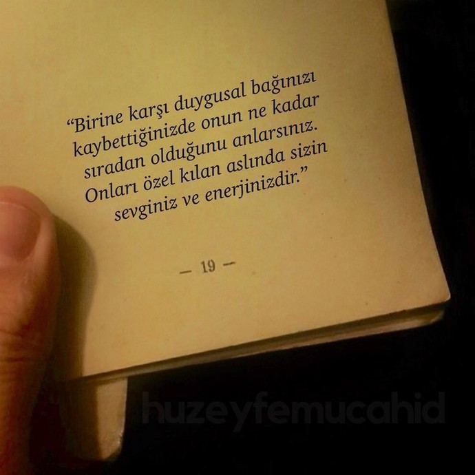 En son ne zaman birinin sıradan olduğunu fark ettin?