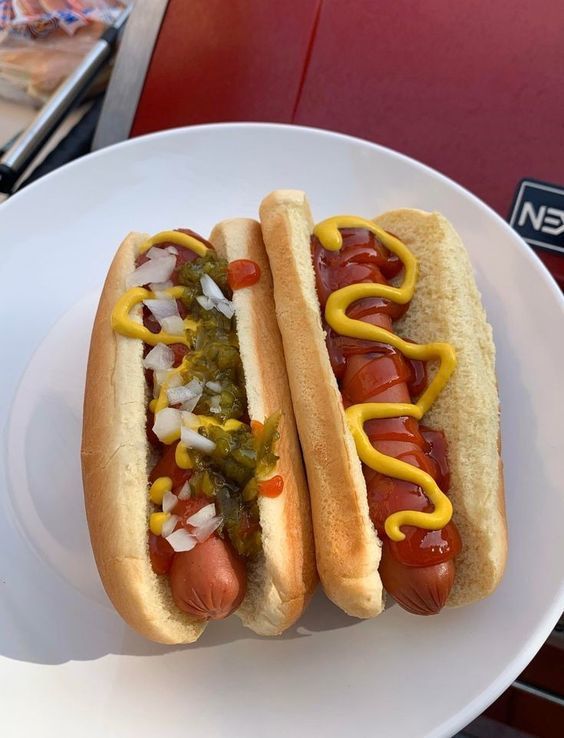 Sosisli ekmek sever misiniz?