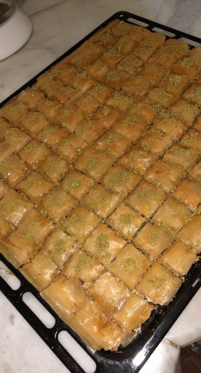 Seç bakalım! Ev baklavası mı, hazır baklava mı?
