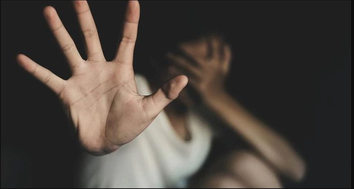 DMden şiir yazılmasından rahatsız olur musunuz? Sizce bu bir cinsel taciz midir?