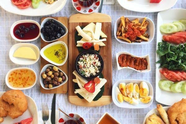 Bayramda yapılan kahvaltıların olmazsa olmazı nedir?