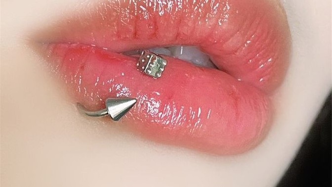 Piercingler itici bir görüntü mü yaratıyor?