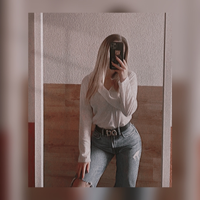 Aile büyüklerine bayramlaşmaya gideceğim, usturuplu bir şey seçmek istedim. Kombinim uygun mu sizce?