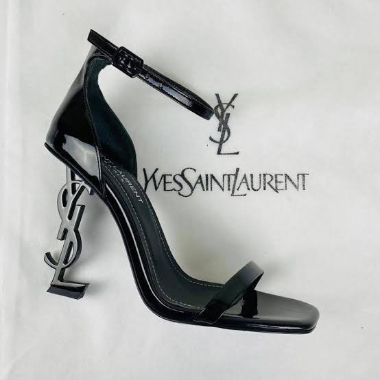 YSL ayakkabıya 26.450 TL verilir mi?