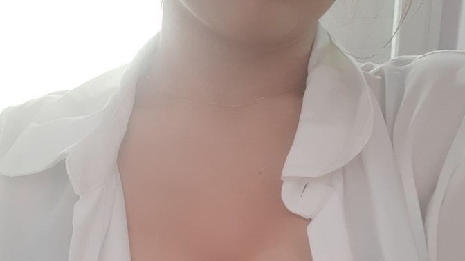 Beyaz gömlek içine siyah sütyen çok mu kötü olur?