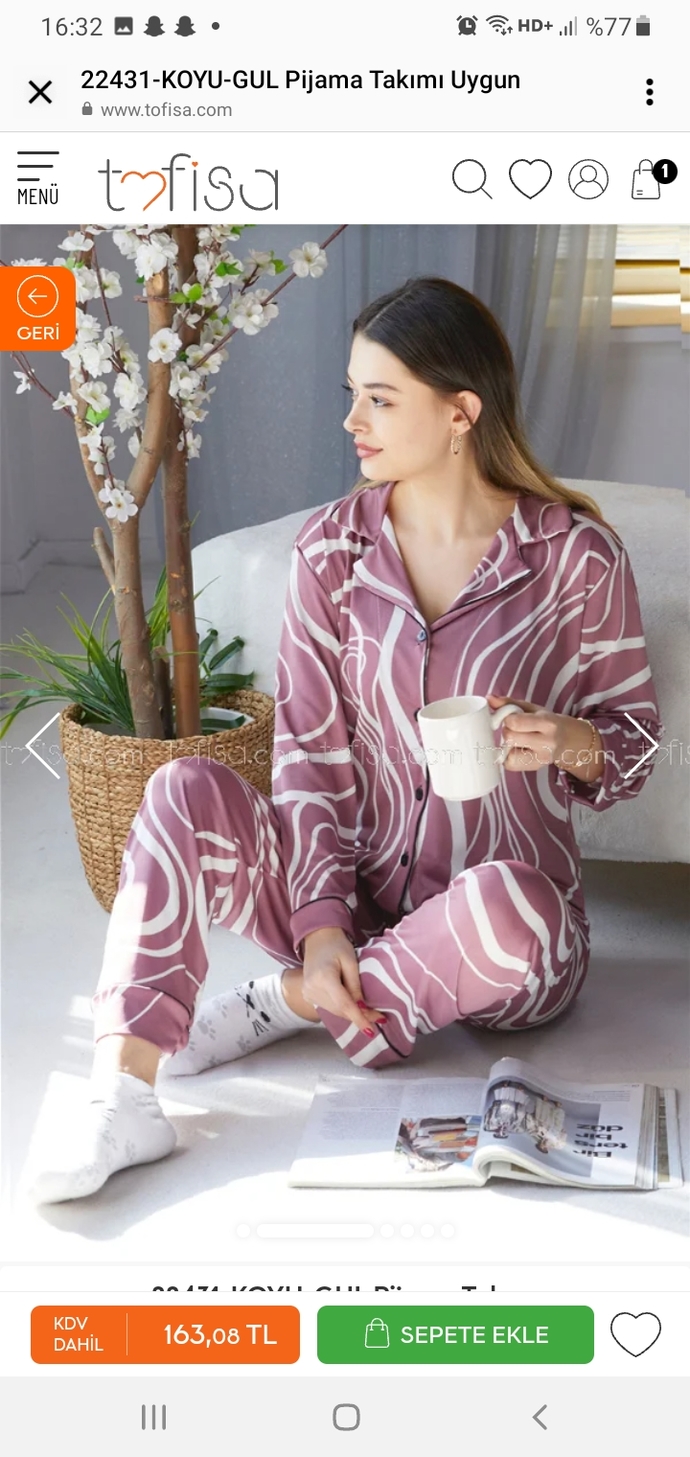 Hangi pijama takımı güzel?
