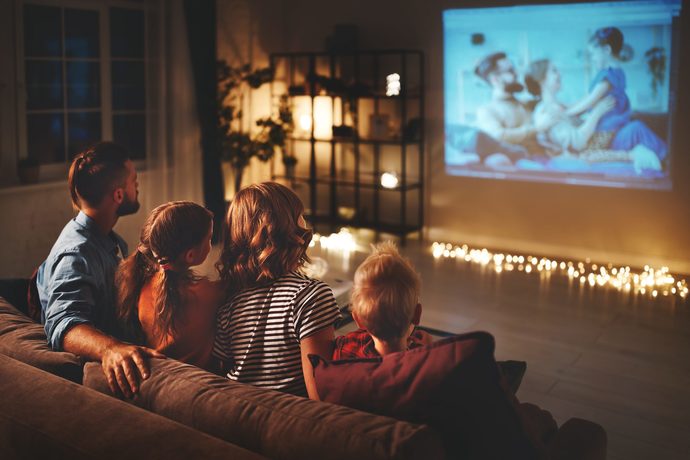 Para karşılığı sürekli dizi/film izleyeceğiniz bir işte çalışmak ister miydiniz?