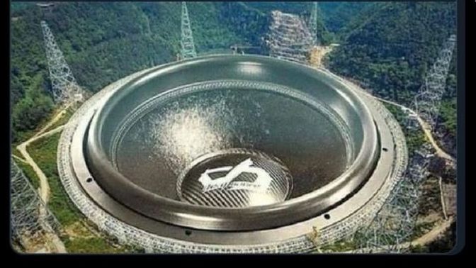 Bu hoparlör telefonuna bağlı olsa hangi şarkıyı açardın?