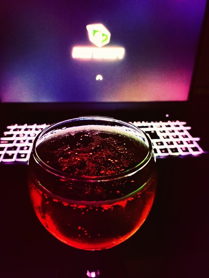 Gecene neler eşlik ediyor🥂?