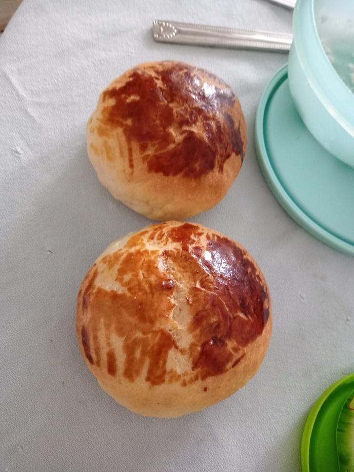 Poğaça börek türü şeyleri çok seviyorum. Neden olabilir?