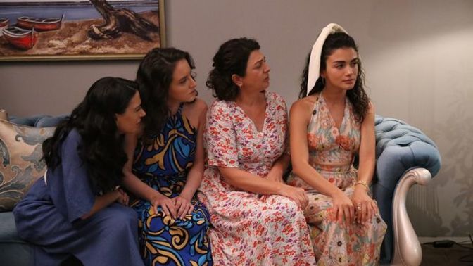Bayramlaşmak için nişanlımın teyzesine gitmek zorunda mıyım?
