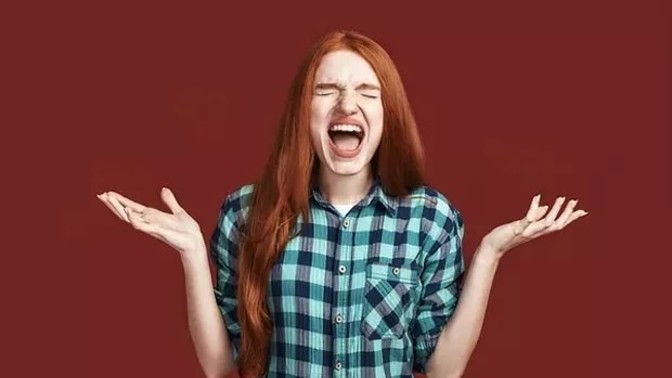 Hiç tanımadığın ama haksızlığa uğrayan birini görsen nasıl bir davranış sergilersin?