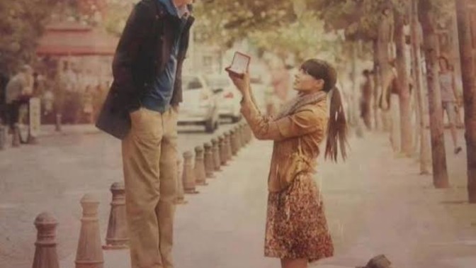 Kadının erkeğe evlenme teklifi etmesi cesaretli olduğunu mu gösterir?