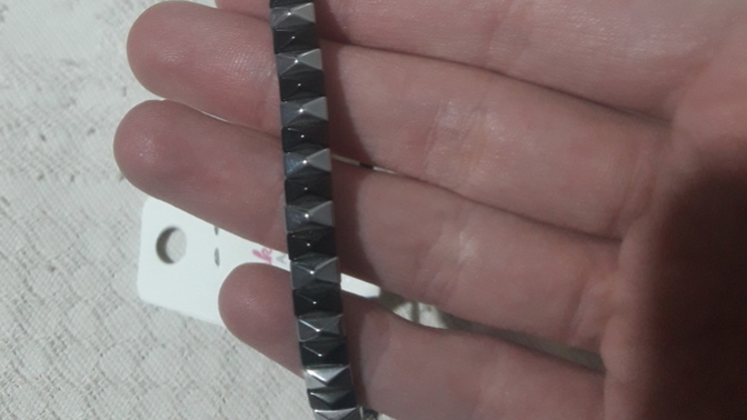 Sevgilime bileklik aldım ama alırken çok kararsızdım. Beğenir mi?