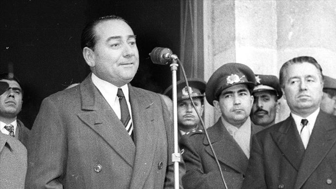 Yaşasaydı Hangi Siyasetçiye Oy Verirdiniz?