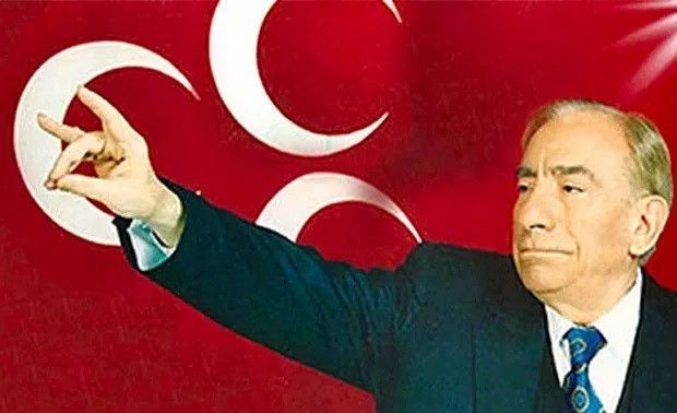 Yaşasaydı Hangi Siyasetçiye Oy Verirdiniz?