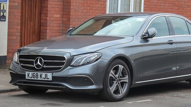 30 bin lira maaş alıyorum. Aylık 20 bin lira ödemeyle 2019 model Mercedes almalı mıyım?
