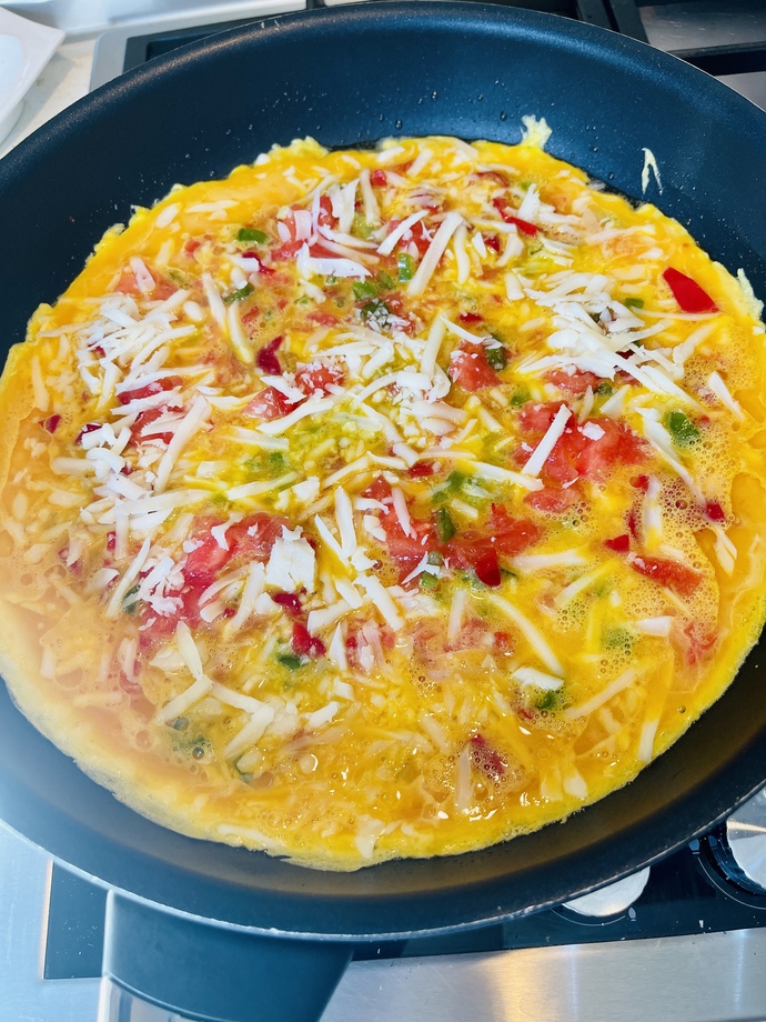 Sebzeli omlet yaptım nasıl? Sebzeli omlet seviyor musun?