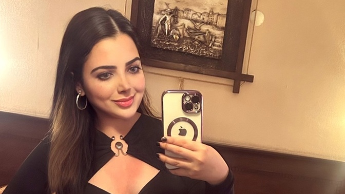 Hoşlandığım kişi sosyal medya hesaplarımı stalklıyor, fotoğrafımdan hoşlanır mı? Uzakta olduğu için onu unutmalı mıyım?