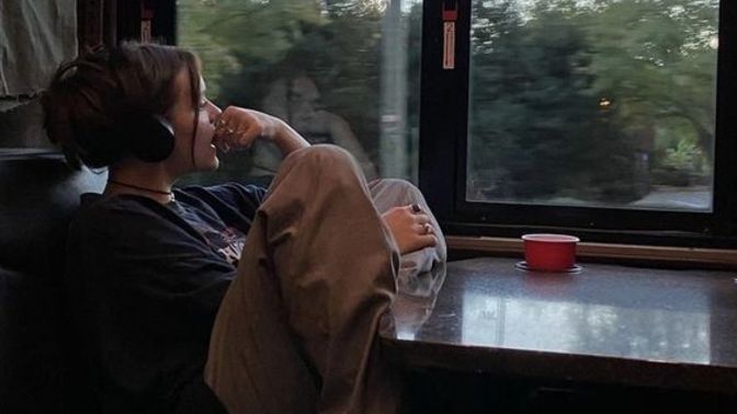 Seni alıp uzaklara götüren o şarkı ne?