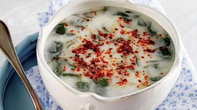 Soğuk çorba sever misin ve özellikle yazın tercih eder misin?