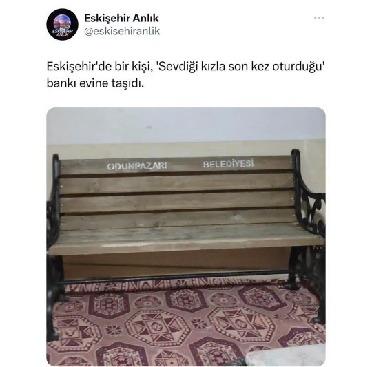 Eskişehirde sevdiği kadınla son kez oturduğu bankı söküp evine götüren adam, sizce gerçekten sevmiş midir?