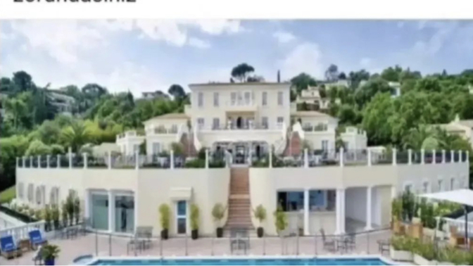 Kiminle bu villada kalmak zorundasın?
