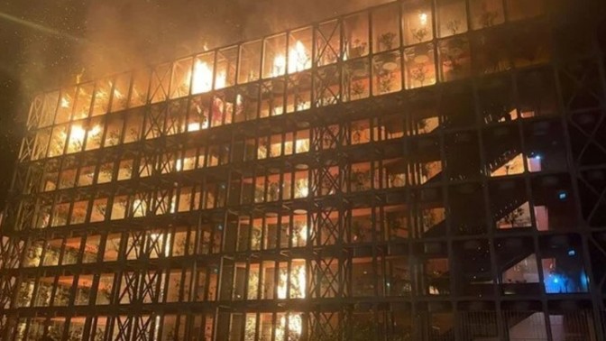 İzmir'de 4 bloklu sitede yangın çıktı. Üzücü haberlerin sonu gelecek mi?