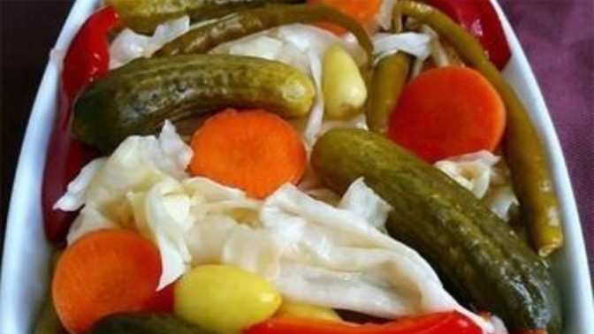Sabah saatlerinde turşu yer miydiniz?