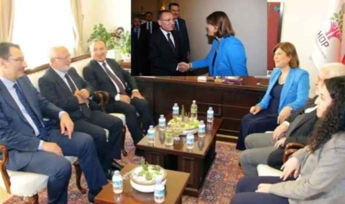 Hdp terör örgütüyse onu destekleyen partiler de terör örgütü olmus olmuyor mu?