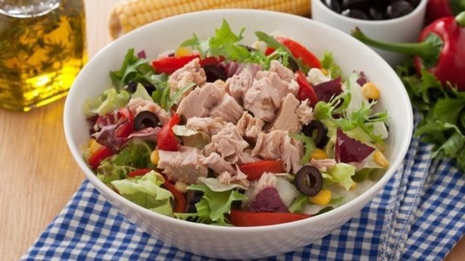 Ton balıklı salata sever misiniz?