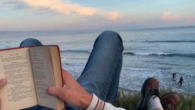 Uzanarak rahat kitap okunur mu?