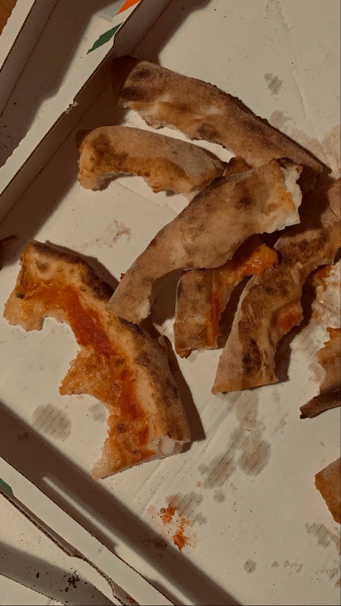 Pizzanın köşeleri yenmemeli mi?