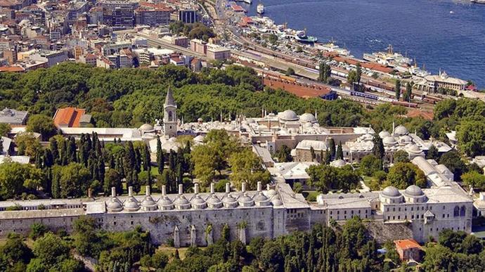 Sınırsız paranız olsa nasıl bir evde yaşamak isterdiniz?