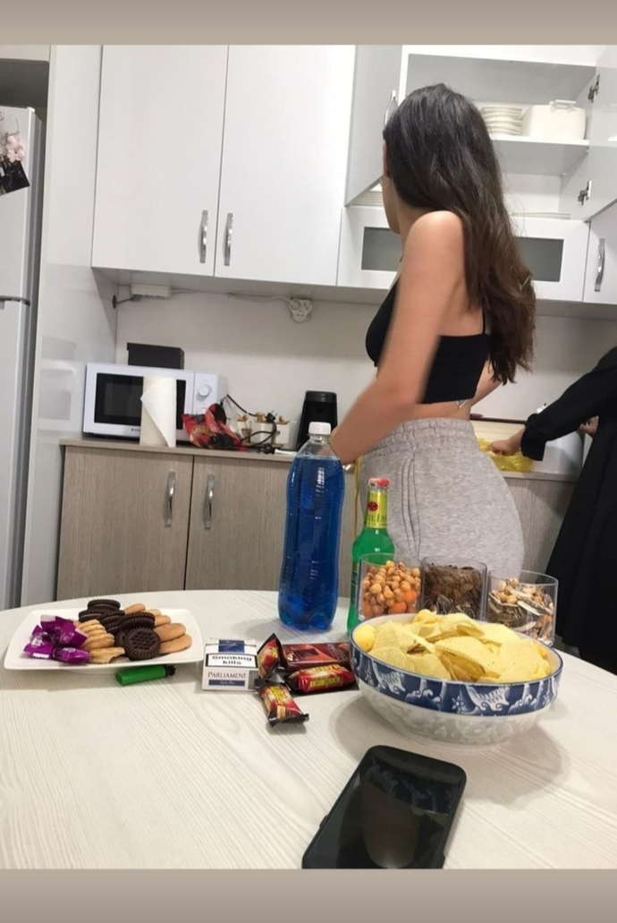 Bu fotoğrafları sosyal medya hesabımda paylaşmalı mıyım?