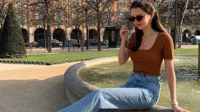 Açık giyinmek mi, istediğin gibi giyinmek mi özgürlüktür?