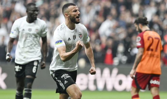 Beşiktaş - Galatasarayı vodafone parkta müthiş bir oyunla 3-1 yenerek şampiyonluk yarışını tekrar başlattı! Maçı nasıl buldunuz?