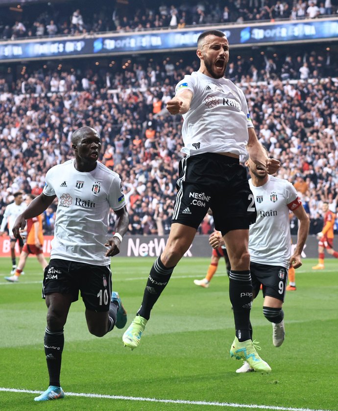 Vodafone Arena'da Beşiktaş-Galatasaray derbisi 3-1 bitti! Ne düşünüyorsunuz?