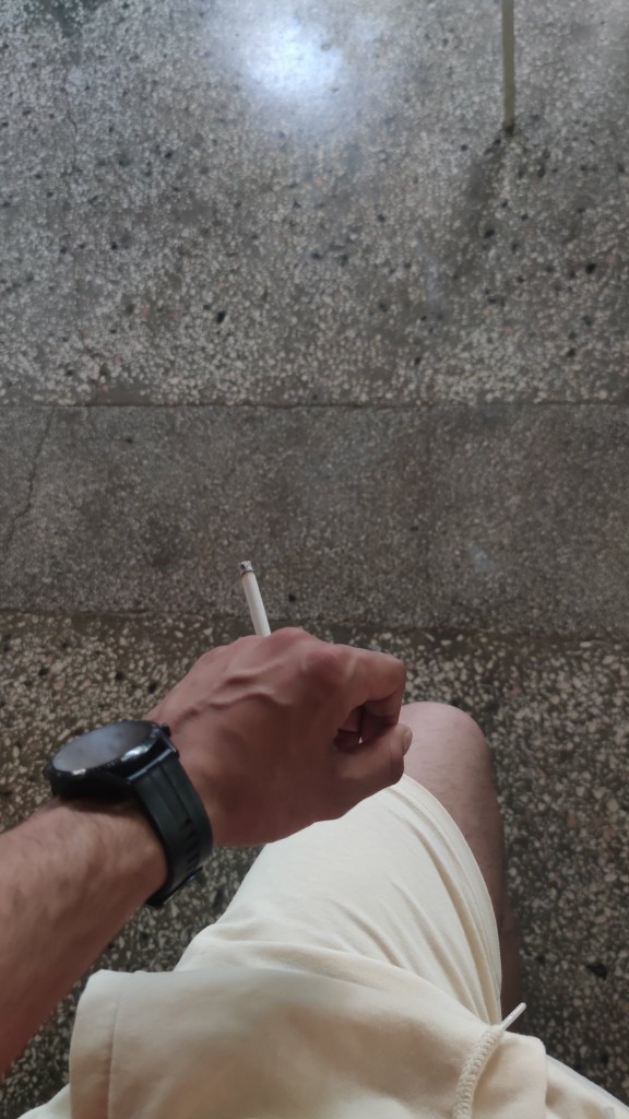 Maçı kaybettiğimiz için moralim çok bozuk bizim yüzümüz gülmez mi sizce ne yapsam mutlu olmak için?