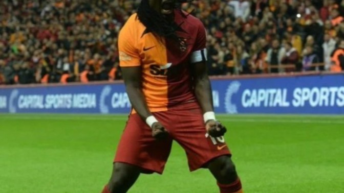 Efsane olacakken kestane olan futbolcu hangisi?