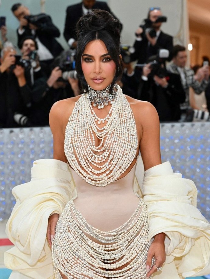 Met Galada ünlüler şıklık yarışına girdi! 🔥 Favoriniz kim oldu?