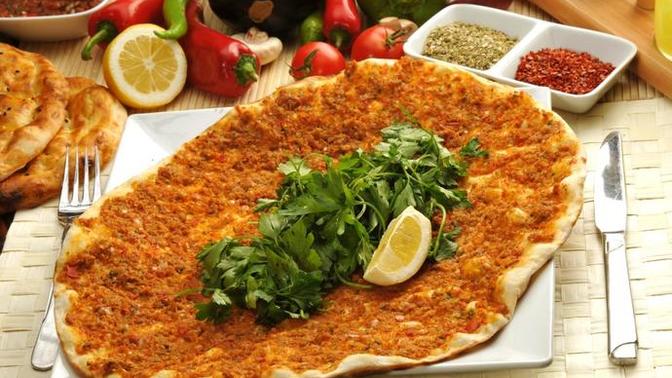 Bodrum'da lahmacun 450 liraya satılıyor! Sizin orada lahmacun kaç liraya satılıyor?