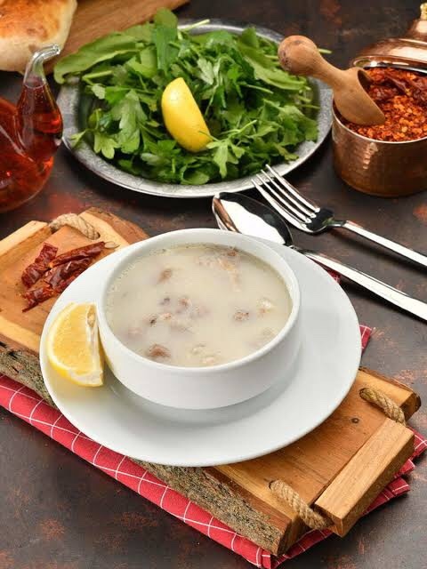 Hasta çorbası denildiğinde aklınıza ilk hangi çorba geliyor?