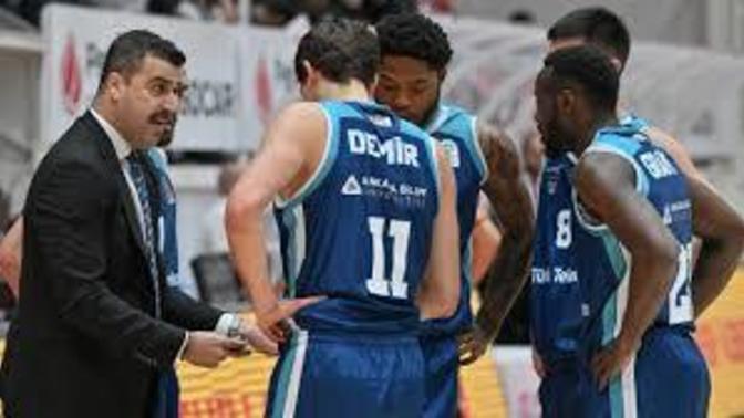 Bu akşam Türk Telekom-Gran Canaria Final maçı var. İzleyecek misin?