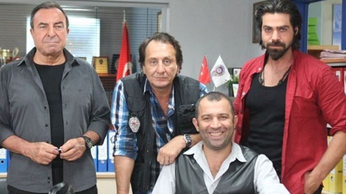 Türkiyenin efsane dizilerinden hangisi favorin?