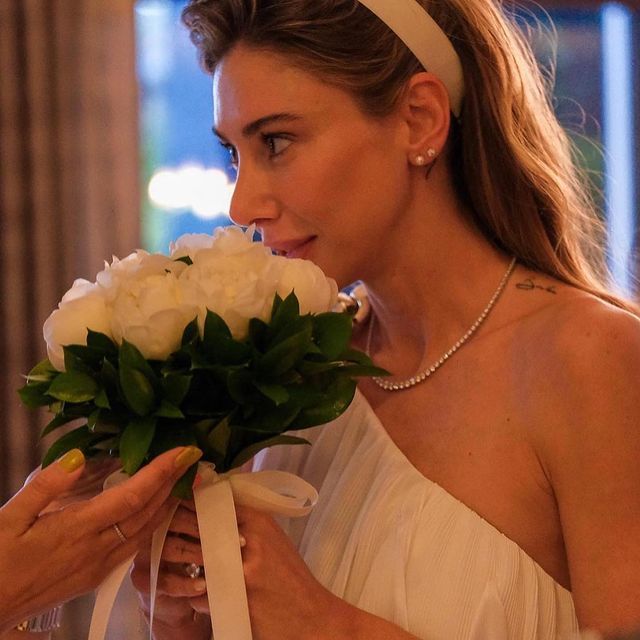 Şeyma Subaşının nikah kıyafetini beğendiniz mi?