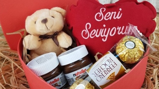Kullanışlı hediyeleri mi yoksa lüks hediyeleri mi seversin?